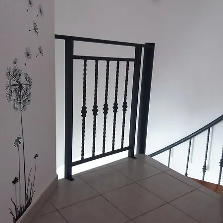 Lea Apartment *