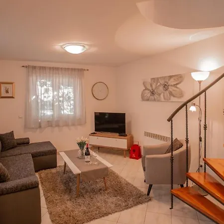 Apartment Lea